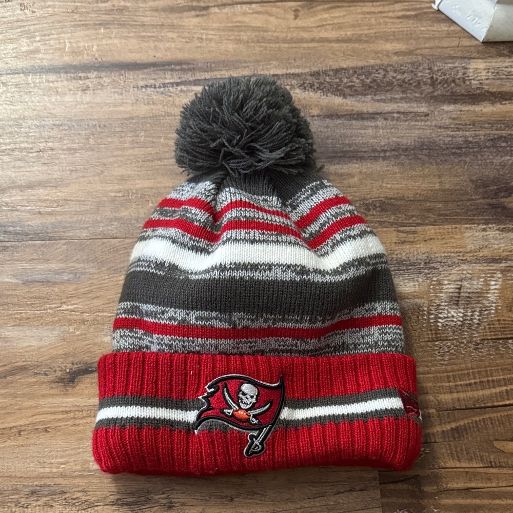 Tampa Bay Buccaneers Red and Gray Striped Beanie